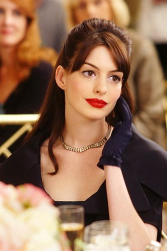 anne hathaway red hair. anne hathaway bangs devil