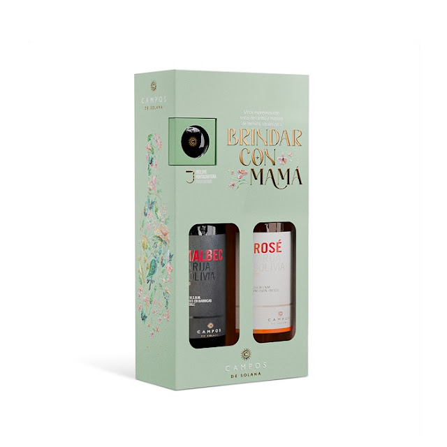 Campos de Solana incluye un porta cartera para mamá en su 2Pack de vinos varietales