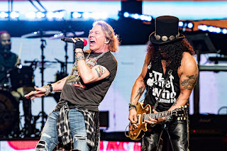 Guns N' Roses Axl Rose & Slash 2019. PunkMetalRap.com