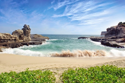 pantai tersembunyi di Pacitan, pantai di Pacitan