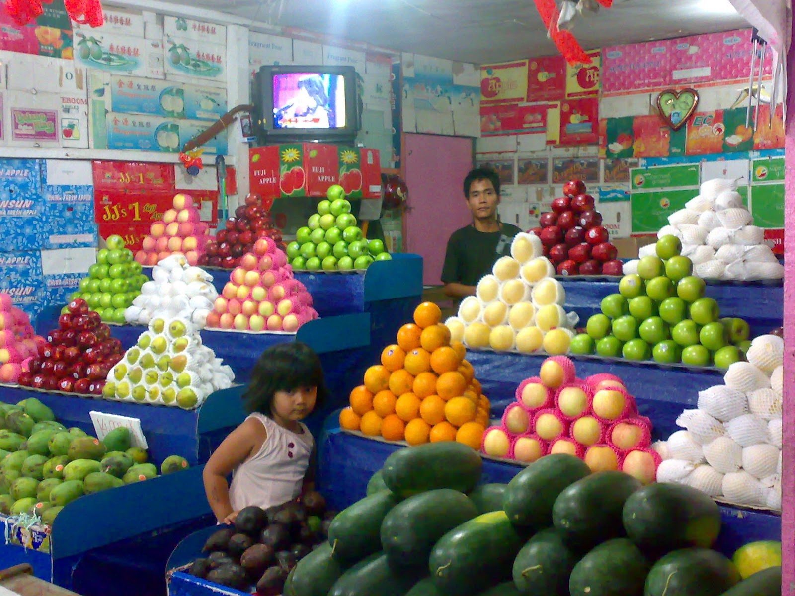 Fruit shop TOKO BUAH  FRESH