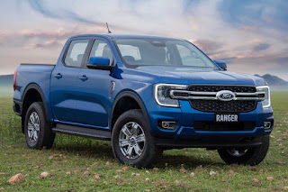 Ford Ranger XLT Double Cab (2023) Front Side