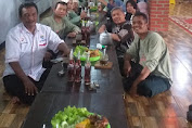 Silaturahmi KADAKA alumni SMP Dawuan ( Kasokandel Sekarang ) Thn 1988 Di Kedai Rumah Duren Burujul. 