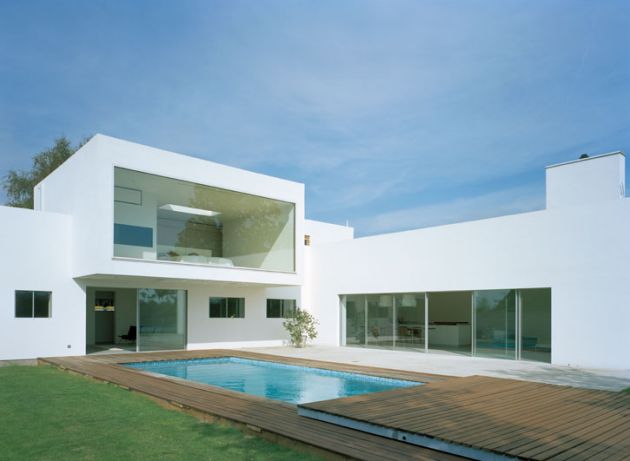 Luxury villa M2 family house by Jonas Lindvall A&D