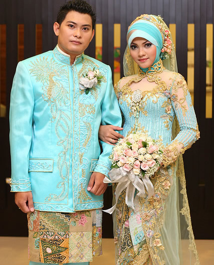  Model  Kebaya  Modern Trend Terbaru