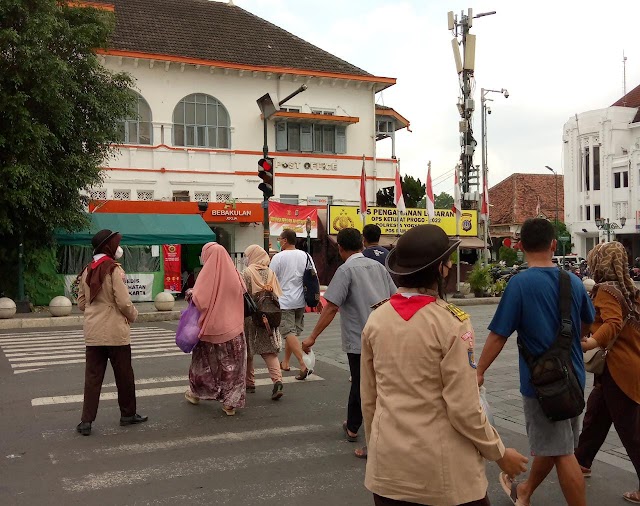 Pramuka SMK N 4 Yogyakarta Kembali Bertugas di Posko Simpang Empat Nol Kilometer Yogyakarta