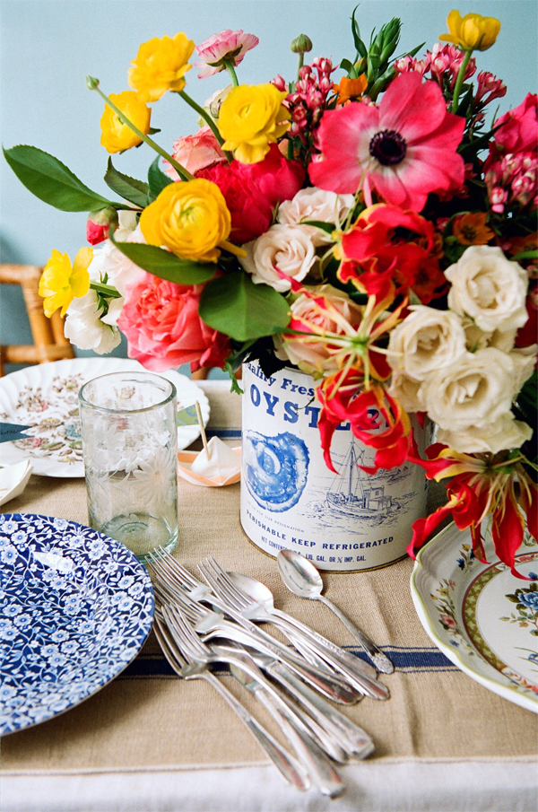 floral and favor ideas that would complement a summer picnic wedding