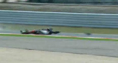 San Marino GP, dies Tomizawa Moto2 after frightening accident video