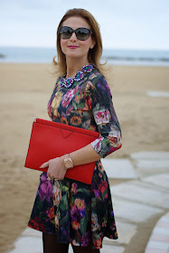 floral dress, Zara red clutch, Fabi shoes, Mercantia jewelry, Fashion and Cookies, fashion blogger