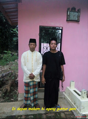 MAKAM TUMENGGUNG JOGONEGORO DAN KI AGENG GUNTUR GENI DI WONOSOBO