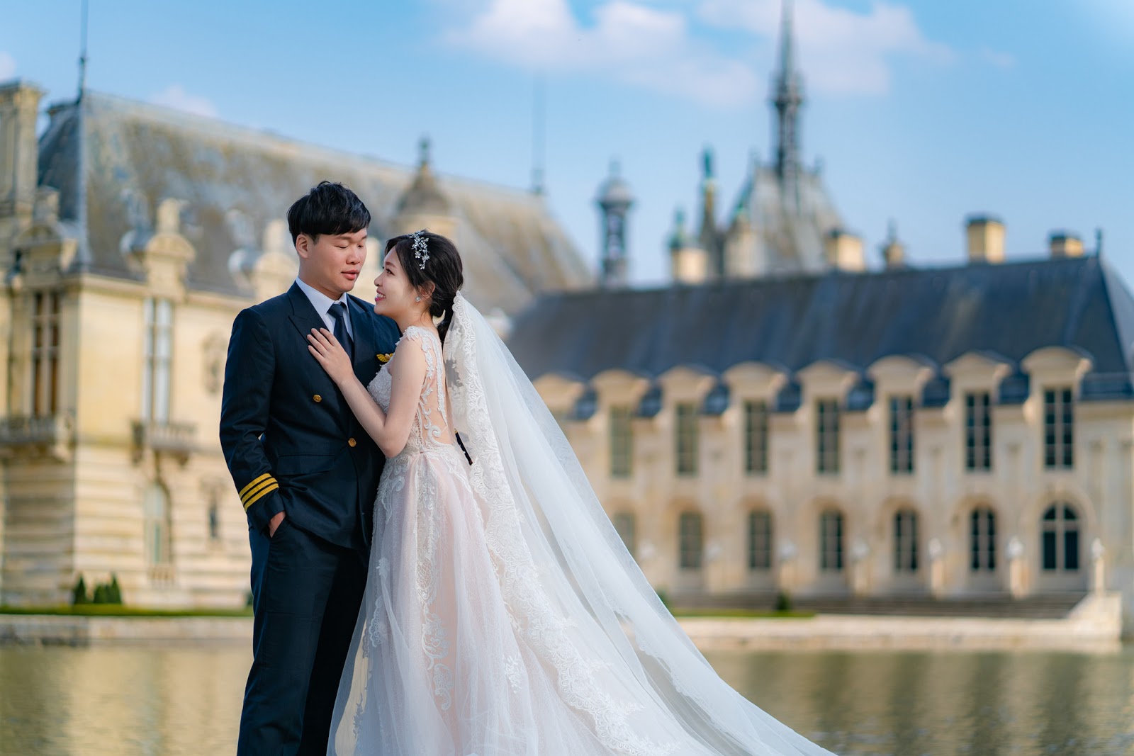 PARIS巴黎婚紗 巴黎聖母院 聖心堂 巴黎旅遊景點推薦 巴黎歌劇院 蒙馬特 海外自助婚紗推薦 私密拍攝景點 法國小鎮必吃 巴黎鐵塔超浪漫 台北自助婚紗工作室 楓丹白露 凱旋門 羅浮宮 亞力三大三世橋