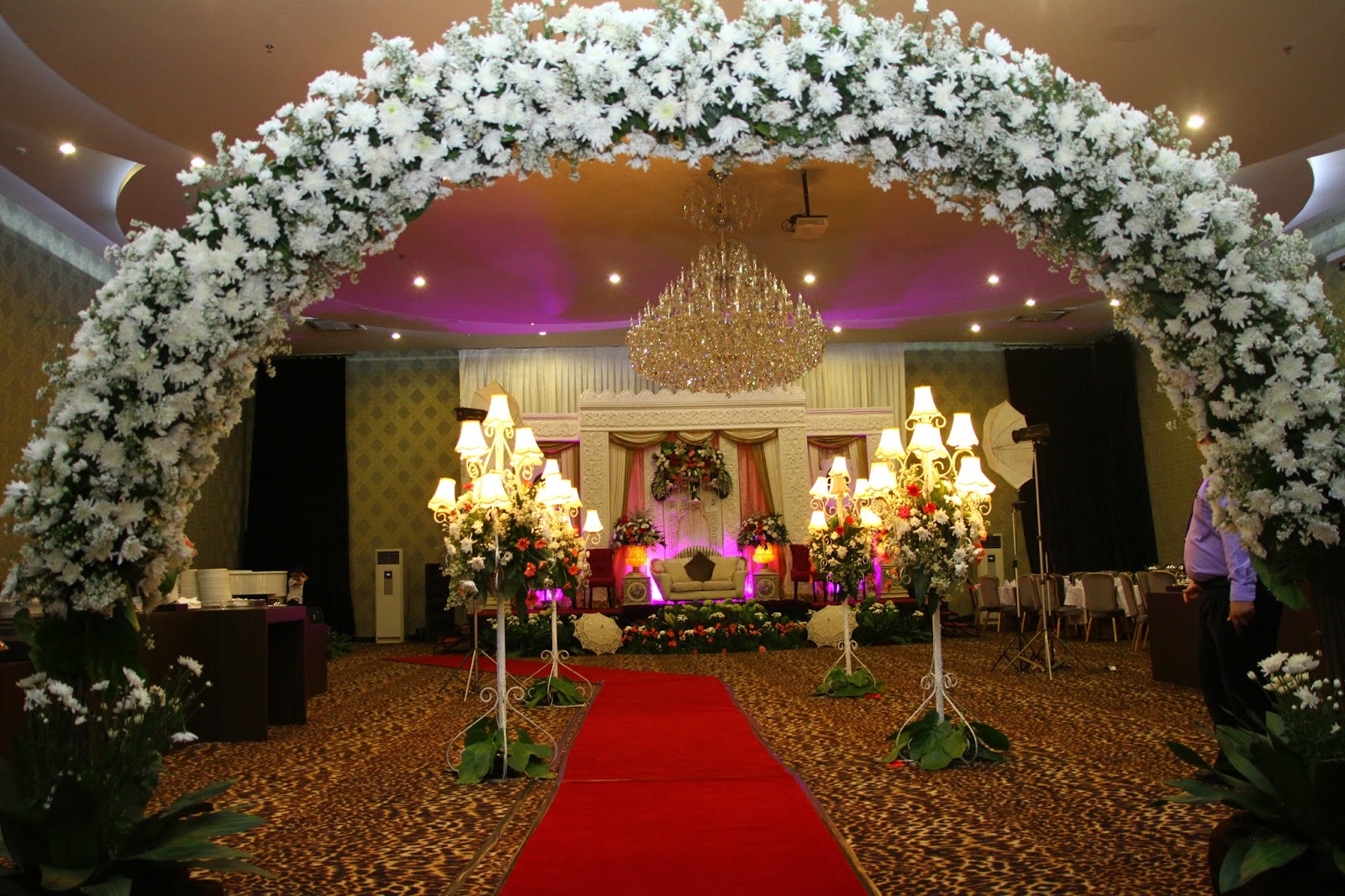  DEKORASI PERNIKAHAN  DI GEDUNG PRIMERA WEDDING WEDDING 