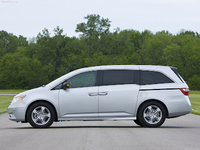 Honda Odyssey 2011 Family Car gallery