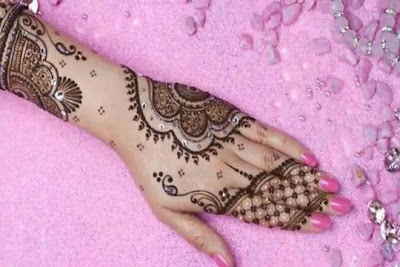 nice mahendi image