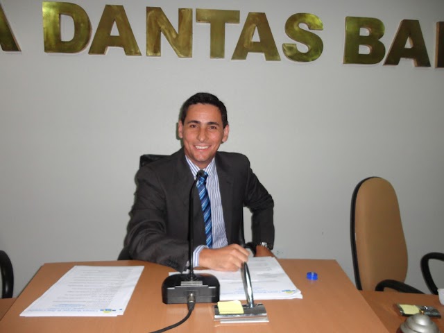 GENINHO TAVARES RECEBE O PREFEITO DANNILO GODOY NA SESSÃO DA CÂMARA