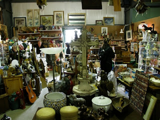 Indoor Antique Dealers Sell Year Round