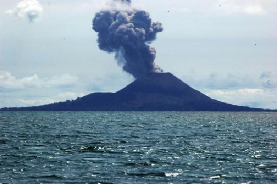 Indonesian Volcanoes known quot;grumpyquot;