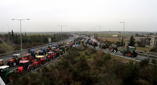 Μπλόκα αγροτών: Ποιοι δρόμοι είναι κλειστοί