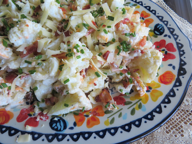 Creamy Loaded Fauxtato Salad