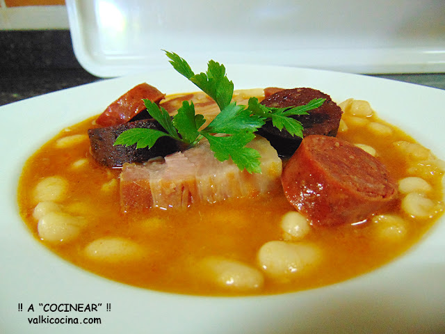 Potaje de habichuelas o alubias blancas en crudo