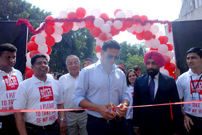 Akshay @ 'Happy Heart Carnival 2012'