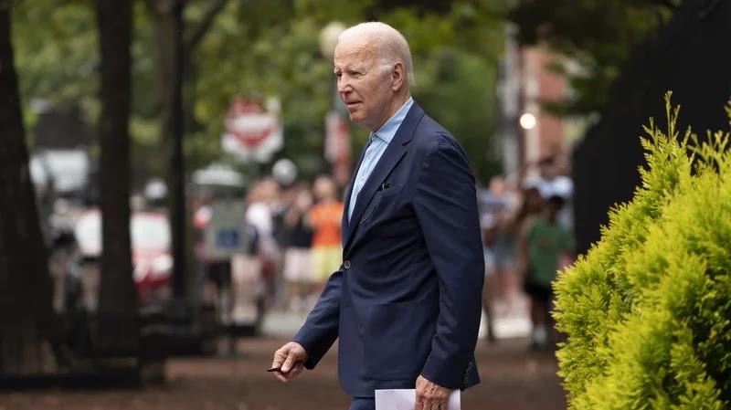 Biden tests positive for COVID, has minor symptoms