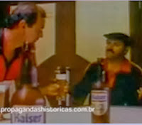 Propaganda com o "Baixinho da Kaiser" em 1989. Ícone da cervejaria.