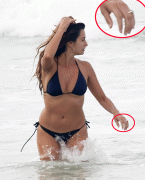 Penelope Cruz picture in a Black Bikini in Brazil