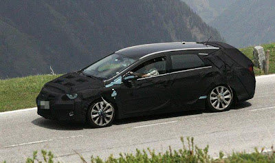 First spy shots of Hyundai i40 Wagon - pictures and details