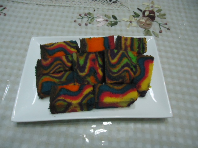 Zara ♥ Baking: KEK BATIK ARORA