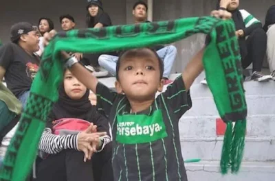 Antusias Bonek Cilik Membuat Persebaya Unggul 4-1 Saat Menjamu Persik Kediri di GBT