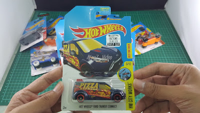 Hot Wheels Treasure Hunt Ford Transit Connect