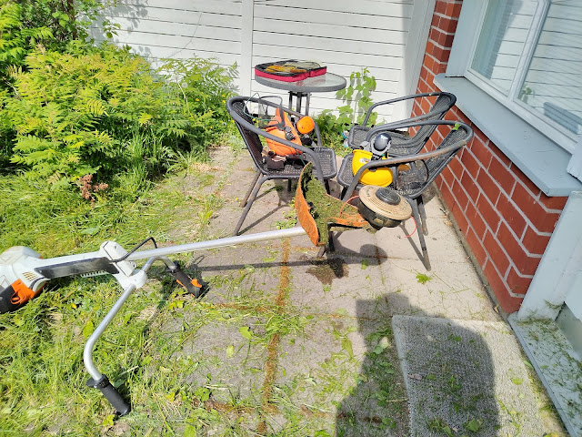 Tilauksesta #Pihaniittyjen #hoitamattomien #pihojen #raivaukset #Tampereen #pihatyöt Talonmiespalvelu@gmail.com kuva18