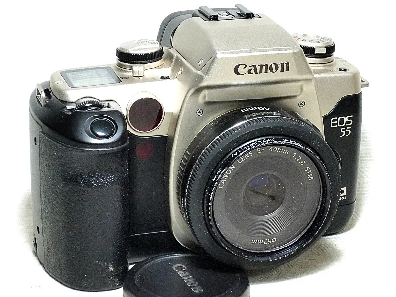 Canon EOS 55 35mm AF SLR Film Camera Review