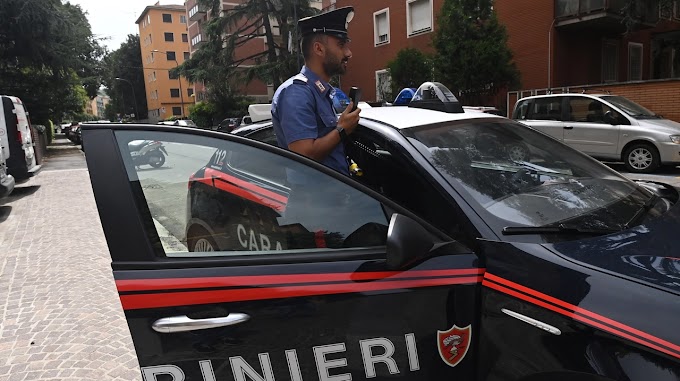Omicidio a Milano, donna trovata morta in centro: si indaga sul figlio