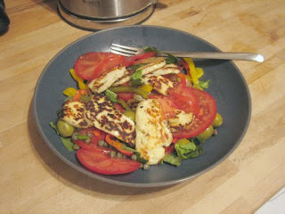 mediterranean halloumi salad