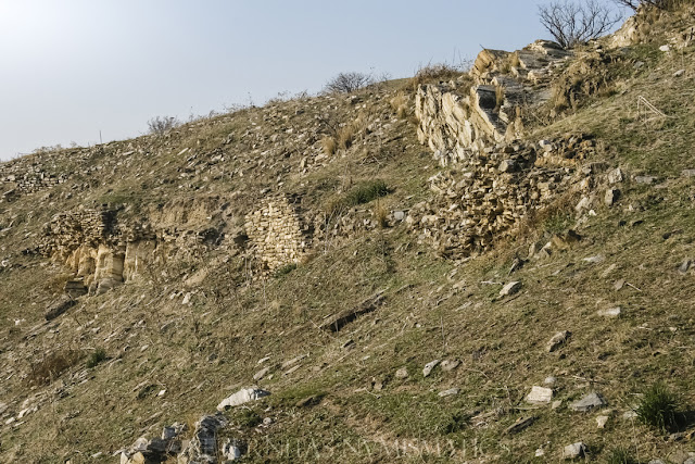 paramentos de mampostería correspondientes a la muralla medieval