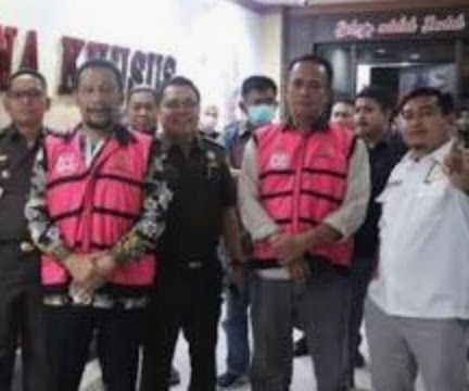 Korupsi Honorarium Pegawai, Mantan Kasatpol PP Kota Makassar  di tahan Kejaksaan Tinggi SulSel (Kejati) 