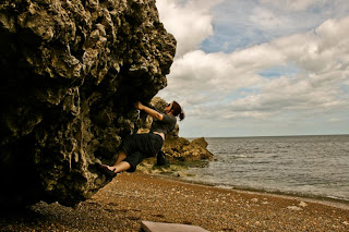 bouldering the cove south shields