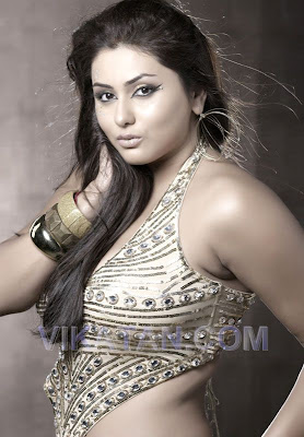 Tamil Hot Actress NAMITHA HOT HQ PICS FROM VIKATAN 