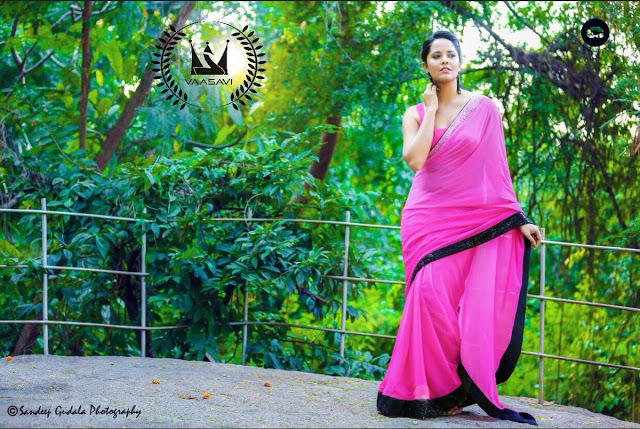 anasuya hot images in saree 