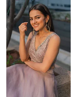 Actress Shraddha Srinath Latest Stunning Photoshoot