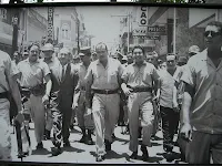 Resultado de imagen para fotos de un dominicano enfrentando a losinvasores gringos