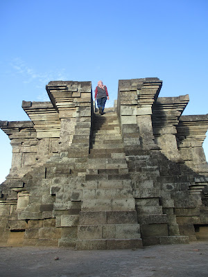 candi Sanggahan tulungagung