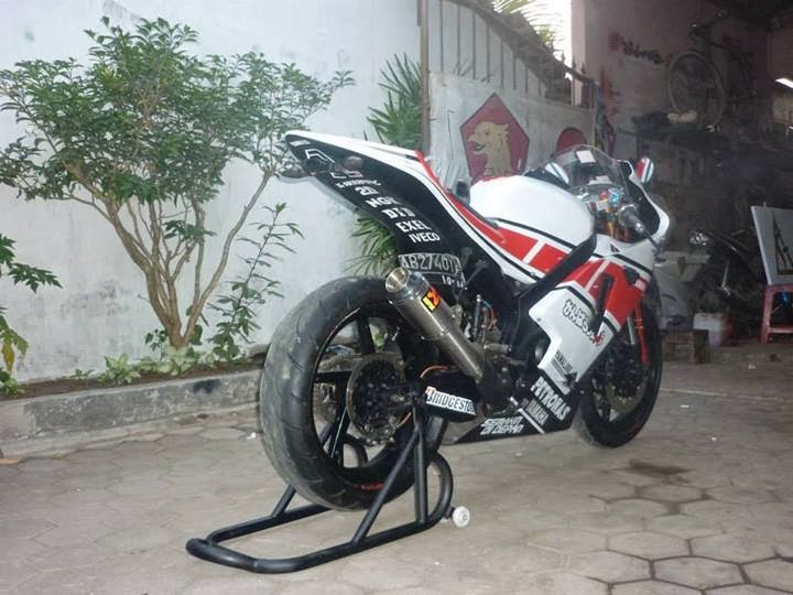 Modif Spakbor Belakang Yamaha Vixion