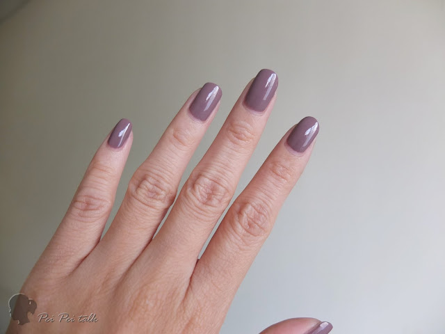 essie-gel couture-take me to thread-試色