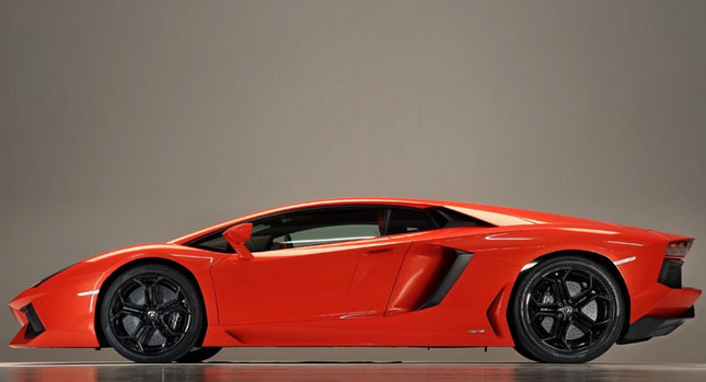 Lamborghini Aventador leaks ahead of Geneva reveal