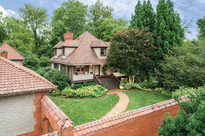 Biltmore Cottages