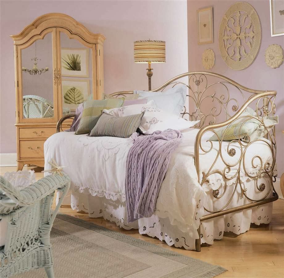 Bedroom Glamor Ideas: Vintage retro style Bedroom Glamor Ideas.