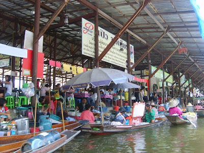 ท่องเที่ยว damnoen saduak floating market